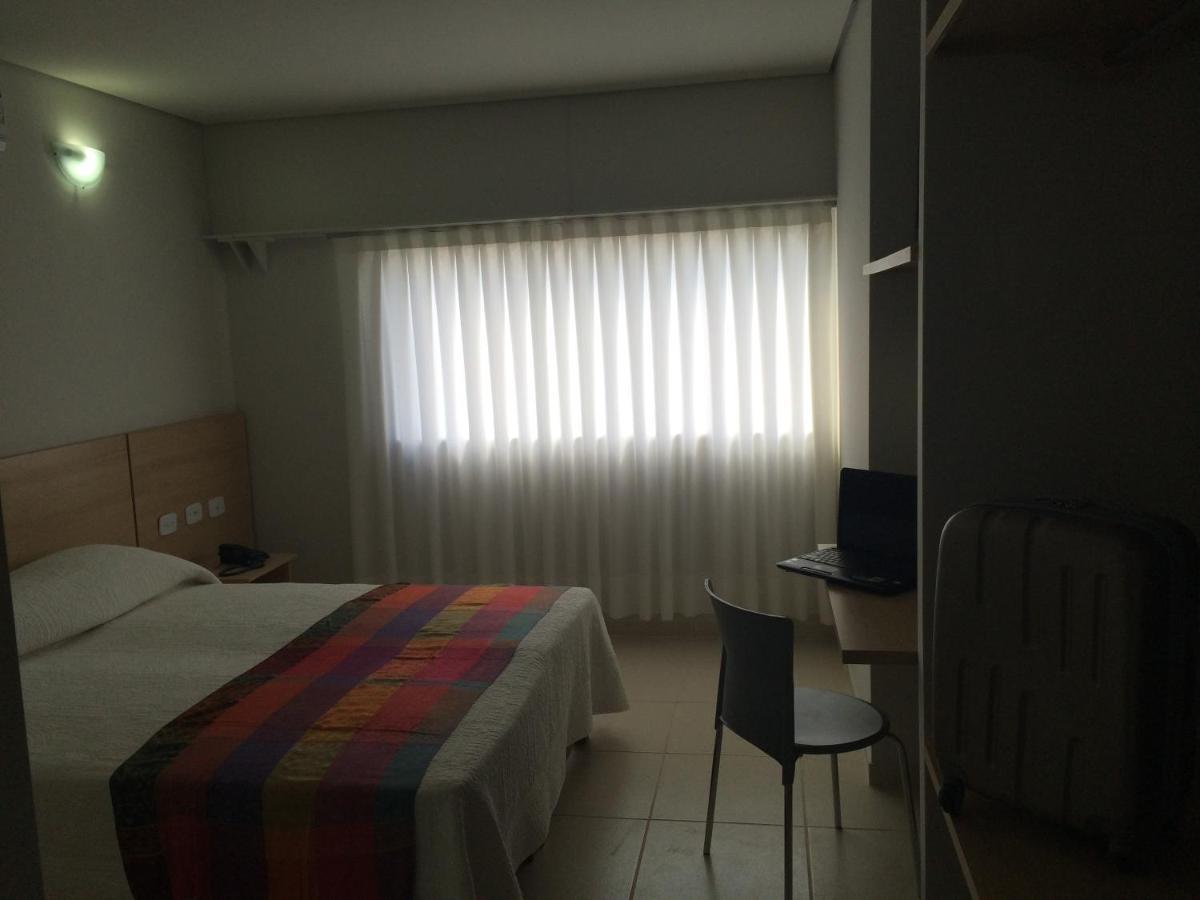 Itumbiara Palace Hotel Værelse billede